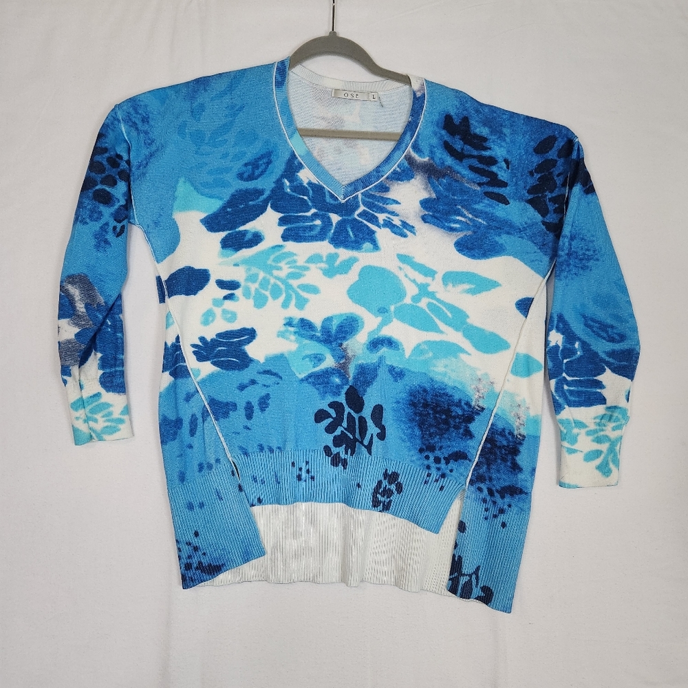 Ost Large Women's Turquoise  Abstract Floral V neck Sweater